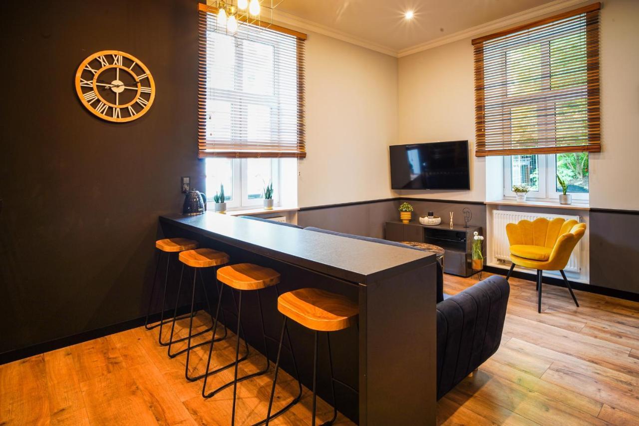 Apartament Z Jacuzzi W Centrum Sanoka Exterior photo